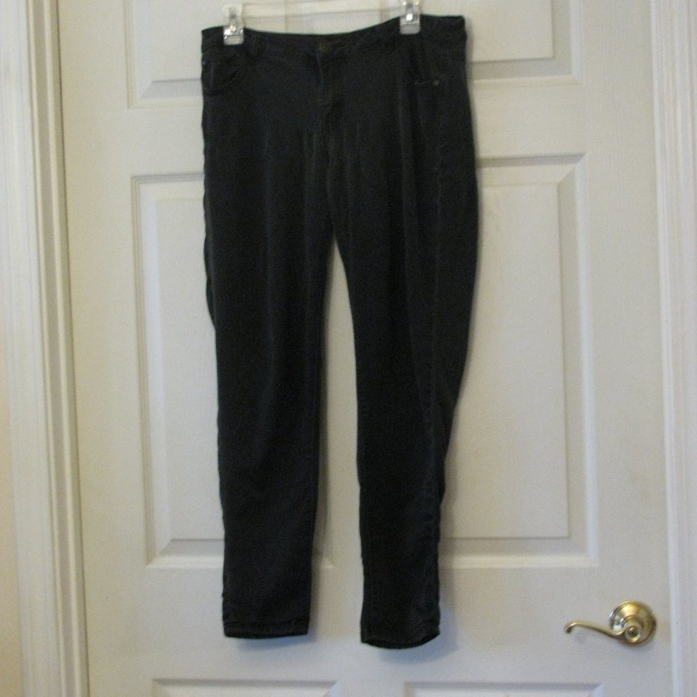 Celebrity Pink Jegging Jeans Size 11 Juniors Black Stretch Pant FINAL